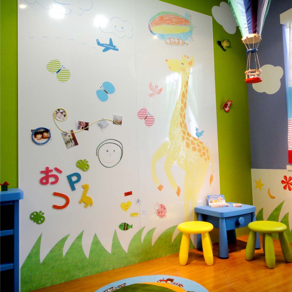 子供部屋 施工事例 Heyadeco 磁石のつく壁 マグネットで楽しむ壁面家具のヘヤデコ